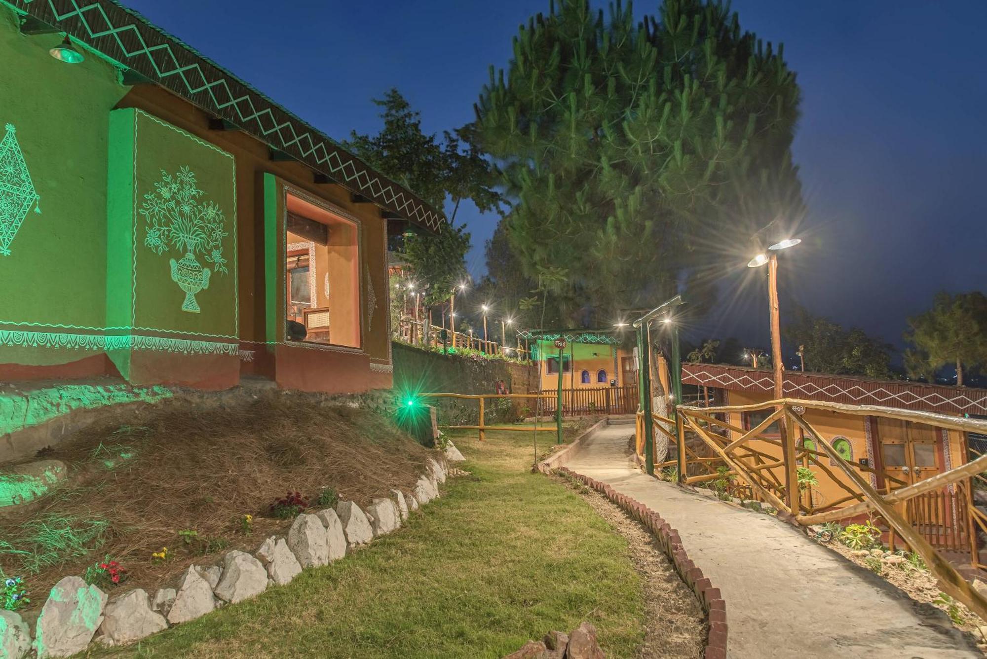 A Kasauli Ggaon By Echor Hotel Екстериор снимка