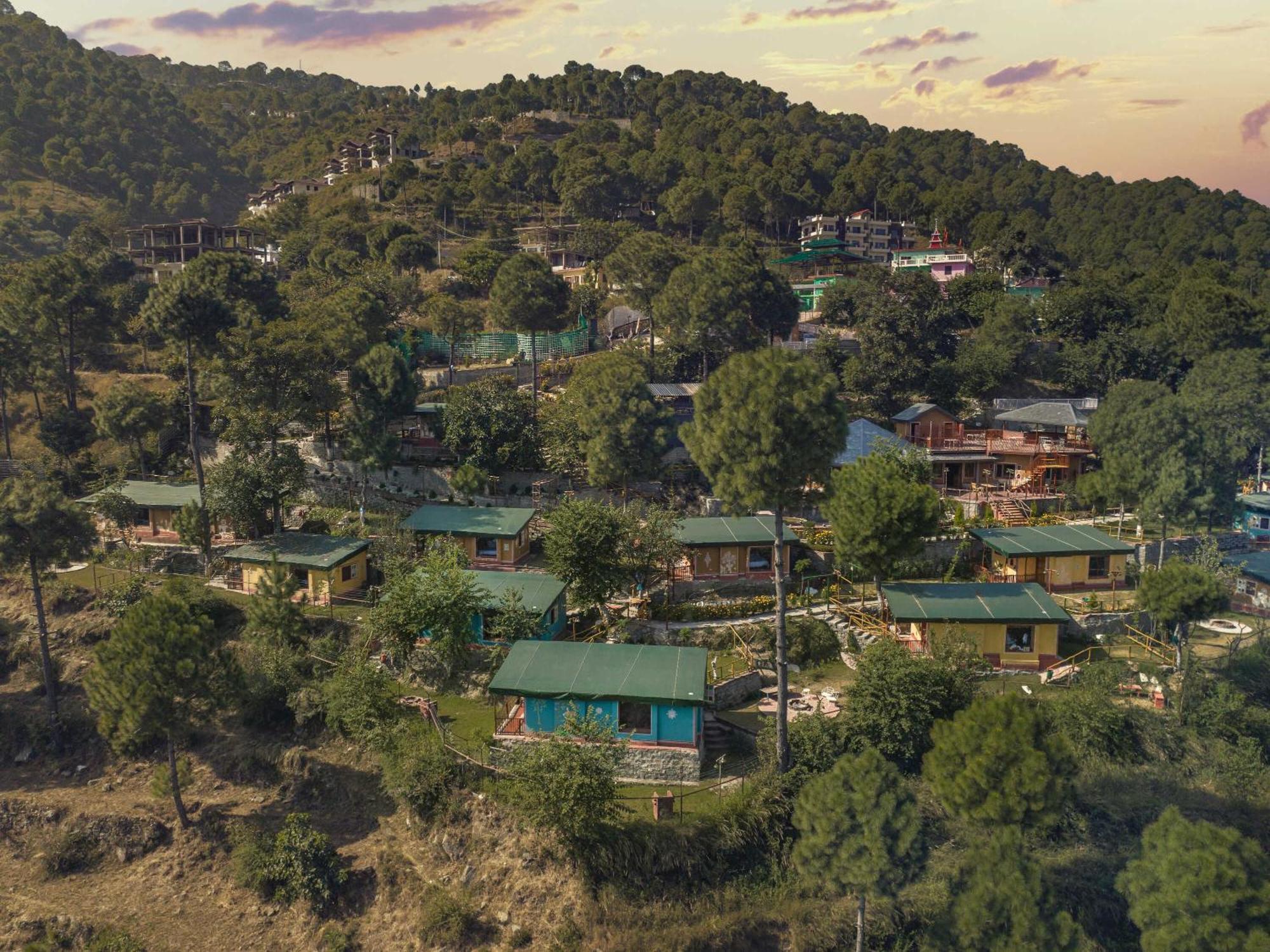 A Kasauli Ggaon By Echor Hotel Екстериор снимка