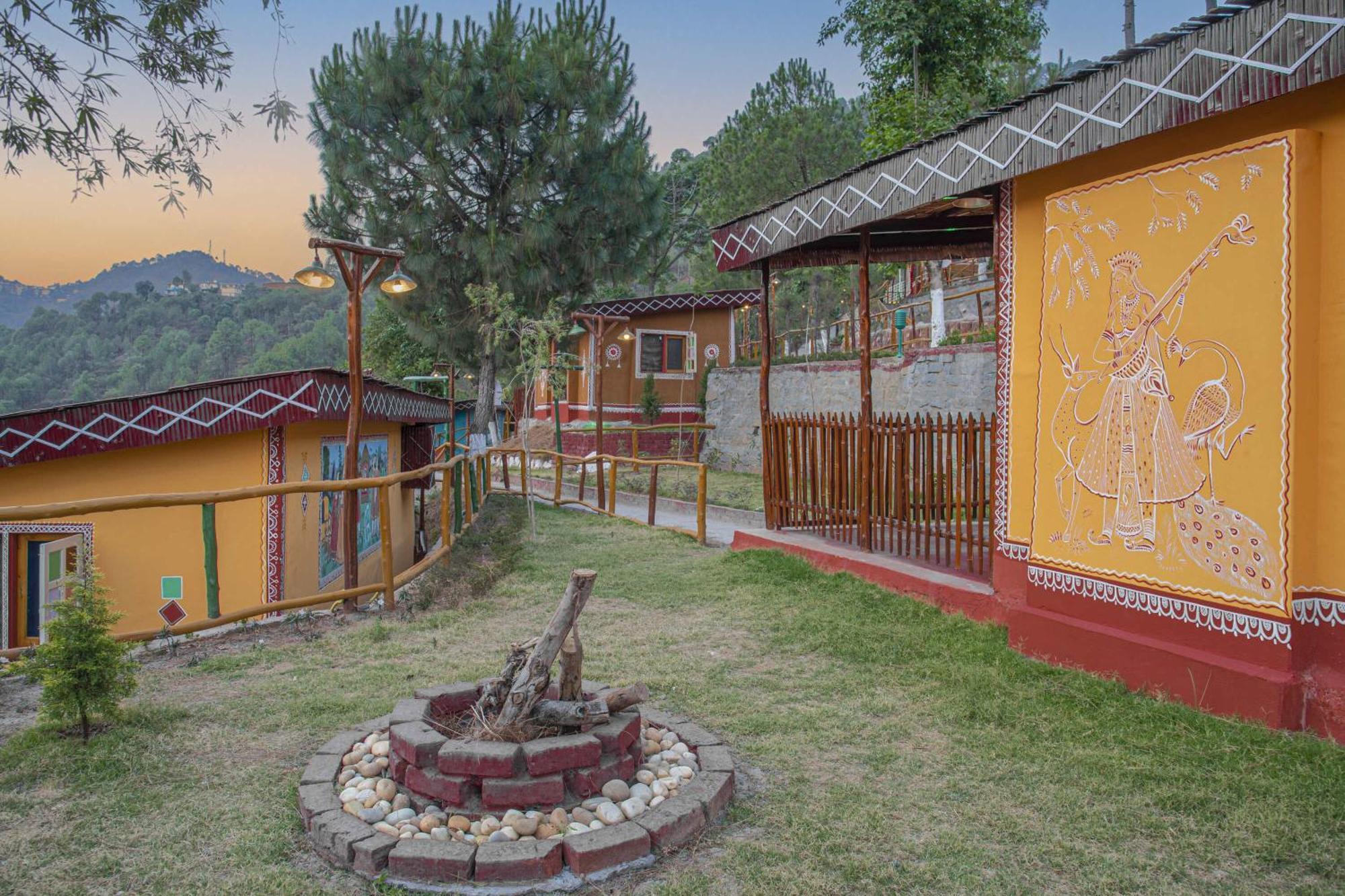 A Kasauli Ggaon By Echor Hotel Екстериор снимка